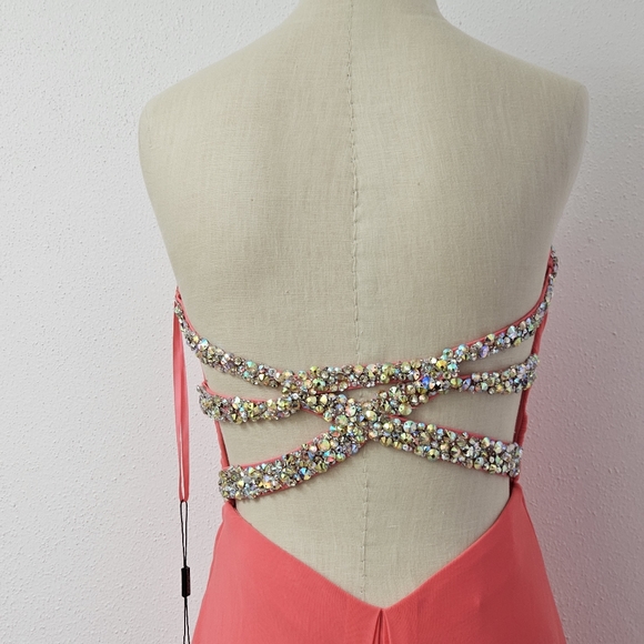 NWT La Femme Coral Embellished Strapless Prom/Pageant Gown Size 2 - Picture 3 of 16